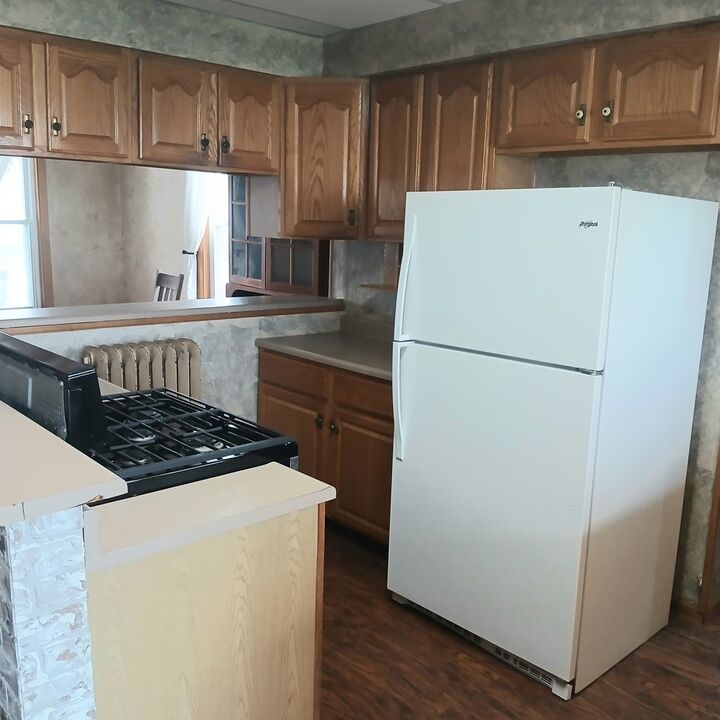 Property Photo:  404 S Main St  OH 45876 