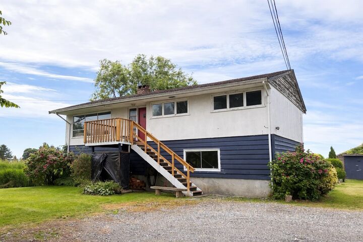 8640 Ladner Trunk Road — photo 1