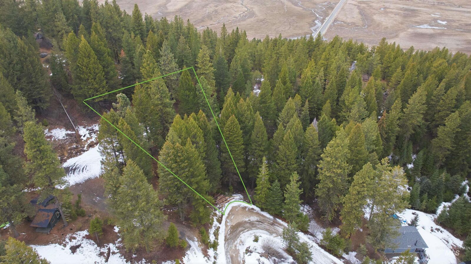 Property Photo:  515 Collier View  ID 83611 