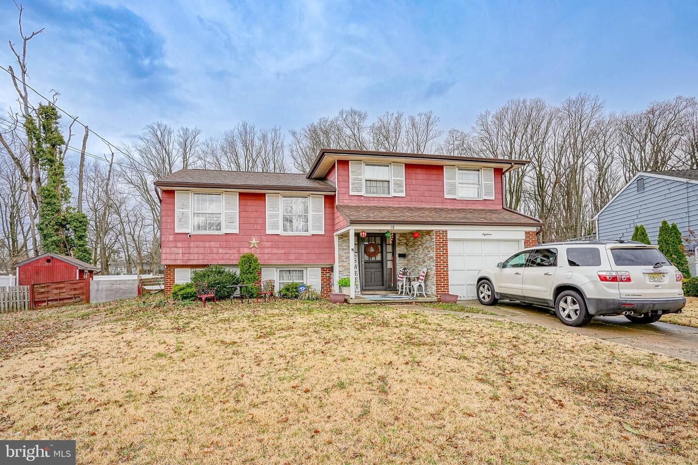 Property Photo:  18 Sleepy Hollow Road  NJ 08084 