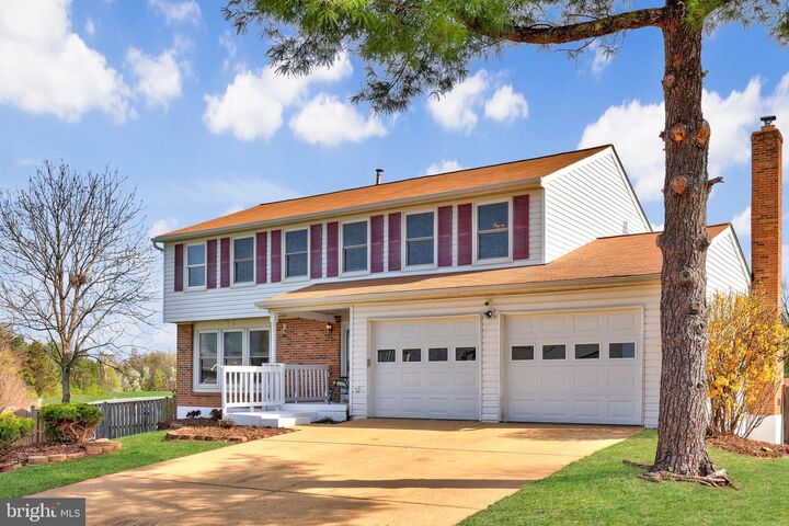 Property Photo:  5483 Braddock Ridge Drive  VA 20120 