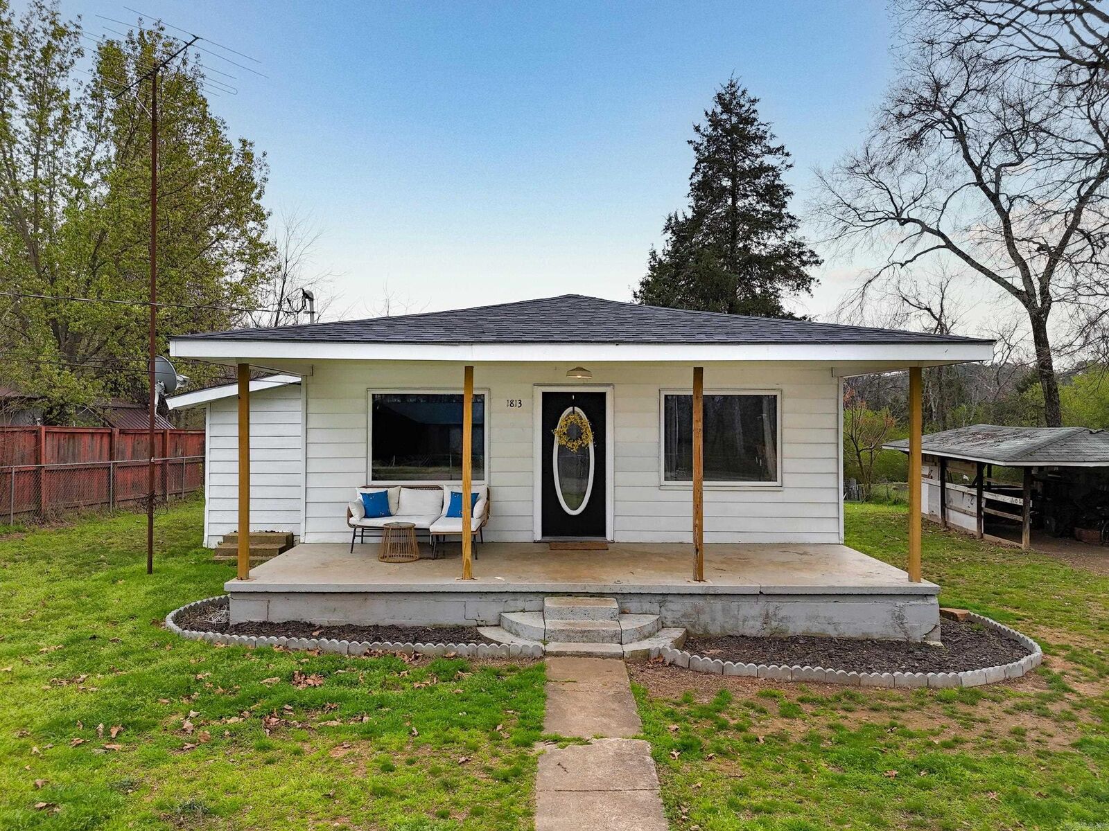 Property Photo:  1813 Ford Dr.  AR 72830 