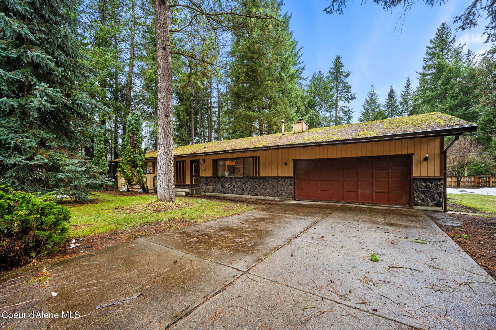 Property Photo:  11951 N Pinetree Rd  ID 83835 