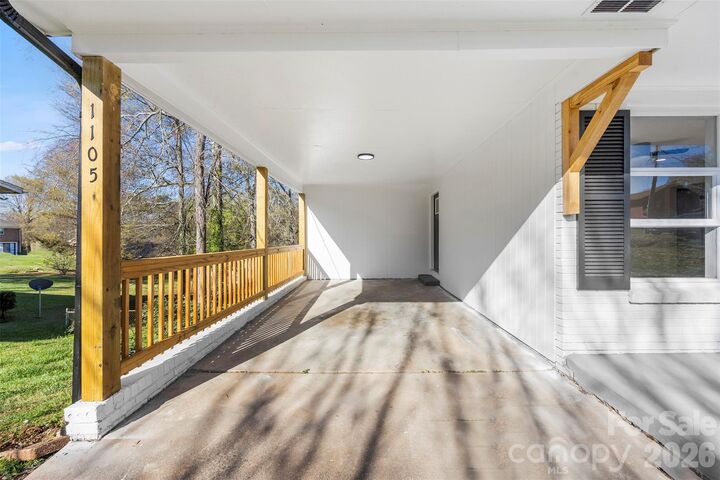 Property Photo: 1105 Stanton Drive NC 28150