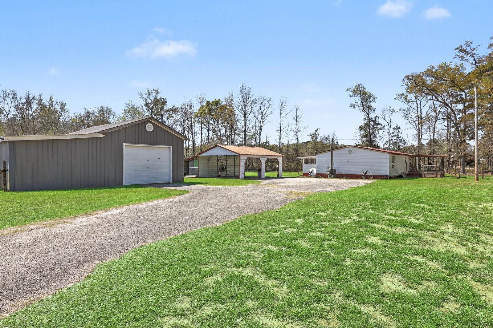 Property Photo:  247 Fair Oaks Court  SC 29432 
