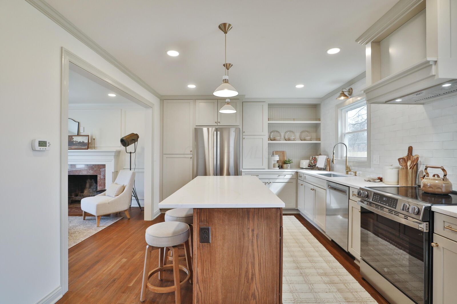 Property Photo:  575 Acton Road  OH 43214 