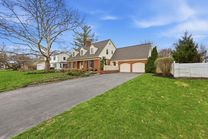 Property Photo:  3670 Romnay Road  OH 43220 