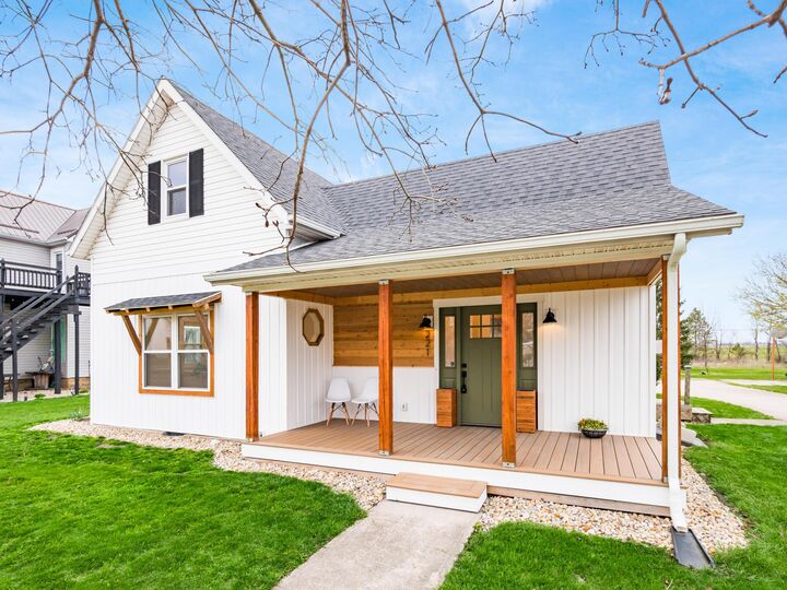 Property Photo:  221 E Center Street  OH 43358 