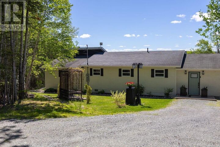 14 Tuxedo Road — photo 1