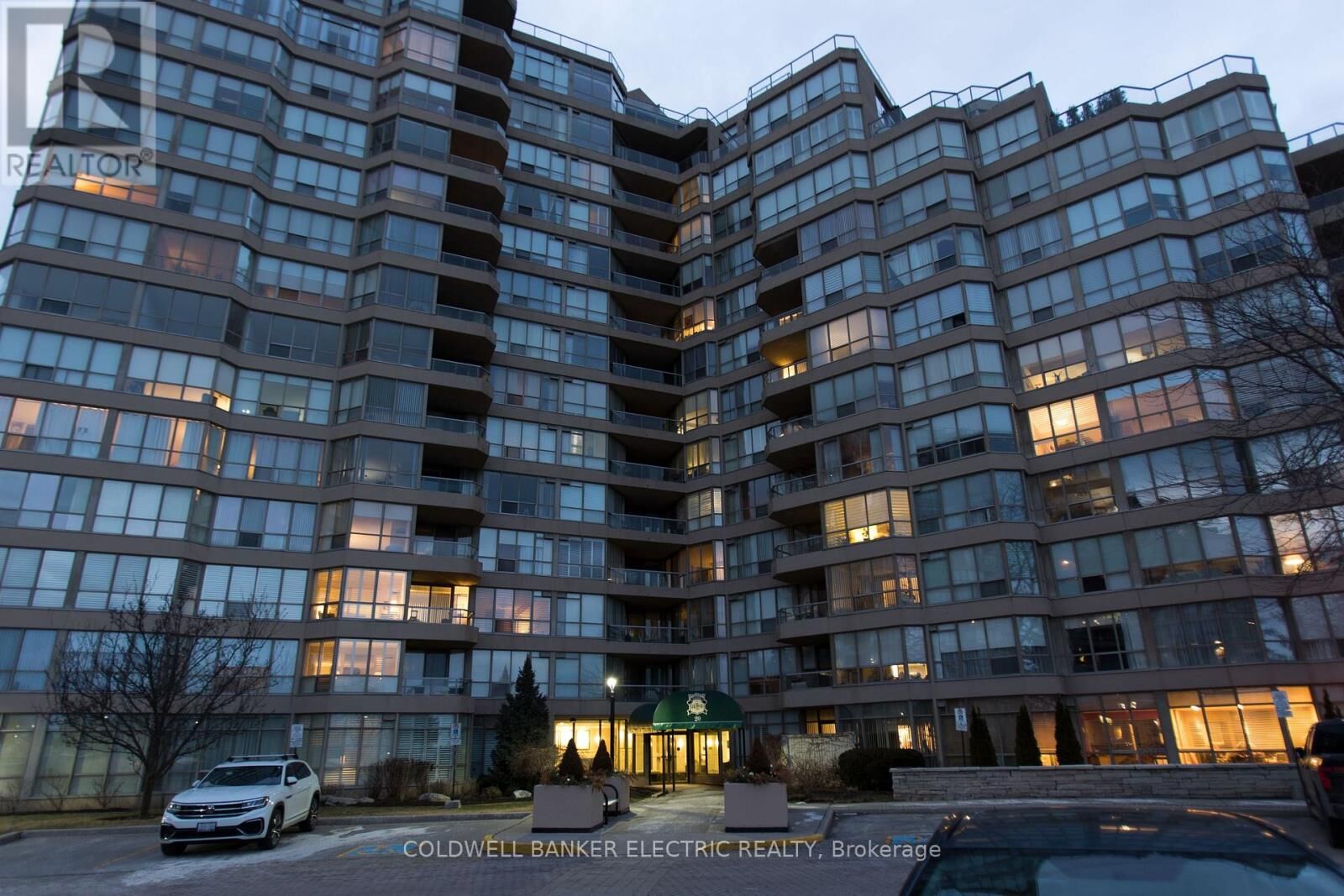 Property Photo:  20 Guildwood Parkway 1413  ON M1E 5B6 