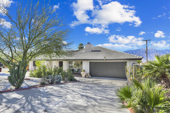 Property Photo:  66871 Casa Grande Drive  CA 92240 