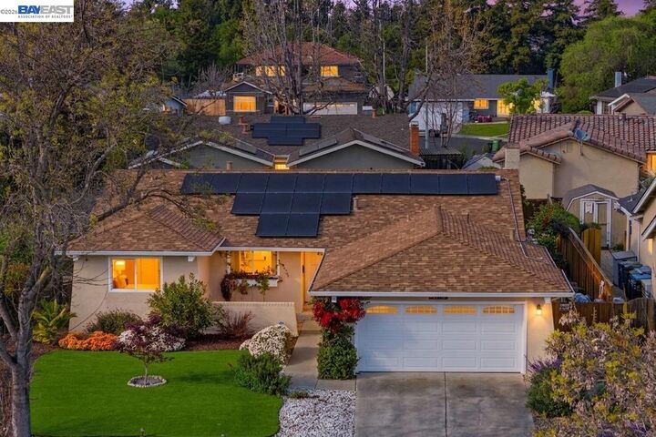 Property Photo: 35290 Farnham Dr CA 94560