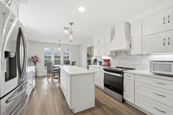 Property Photo:  972 Claeven Circle  FL 32547 