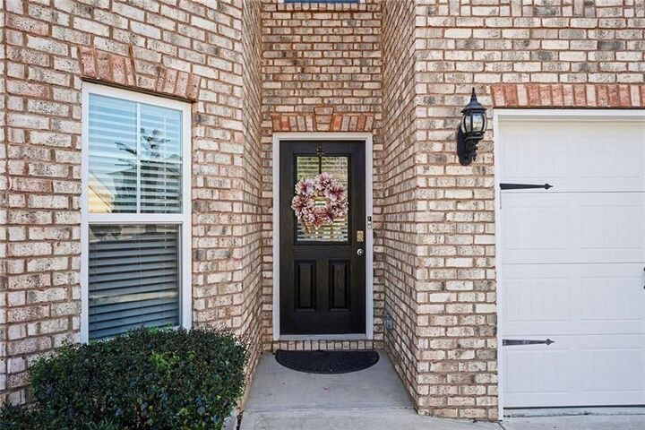 Property Photo: 20 Craines View GA 30014