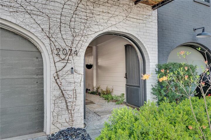 Property Photo:  2074 Telfair Circle NE  GA 30324 