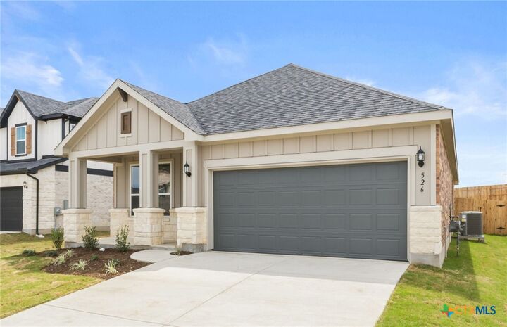 Property Photo:  526 Rubber Tree Way  TX 78610 