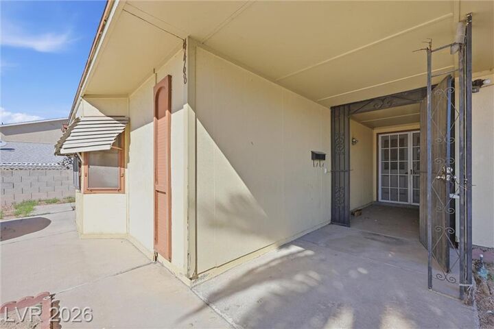 Property Photo: 4468 El Pito Lane NV 89121