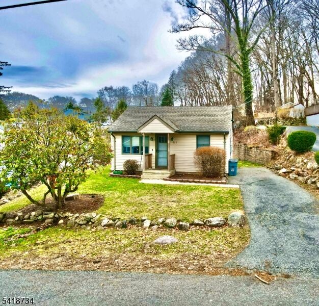 Property Photo: 51 Terrace Ave NJ 07405