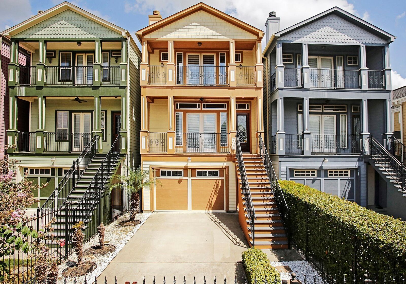 Property Photo:  1140 Robbie Street  TX 77009 