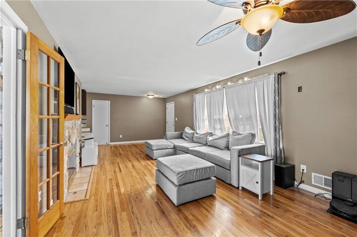 Property Photo:  300 E 108th Terrace  MO 64114 