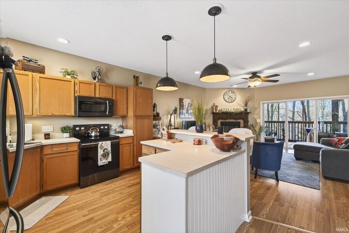 Property Photo: 9632 S Bay Pointe Court 9 IN 47401