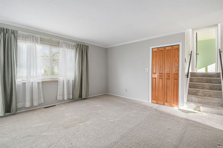 Property Photo: 1506 Cantondale Lane IN 46544