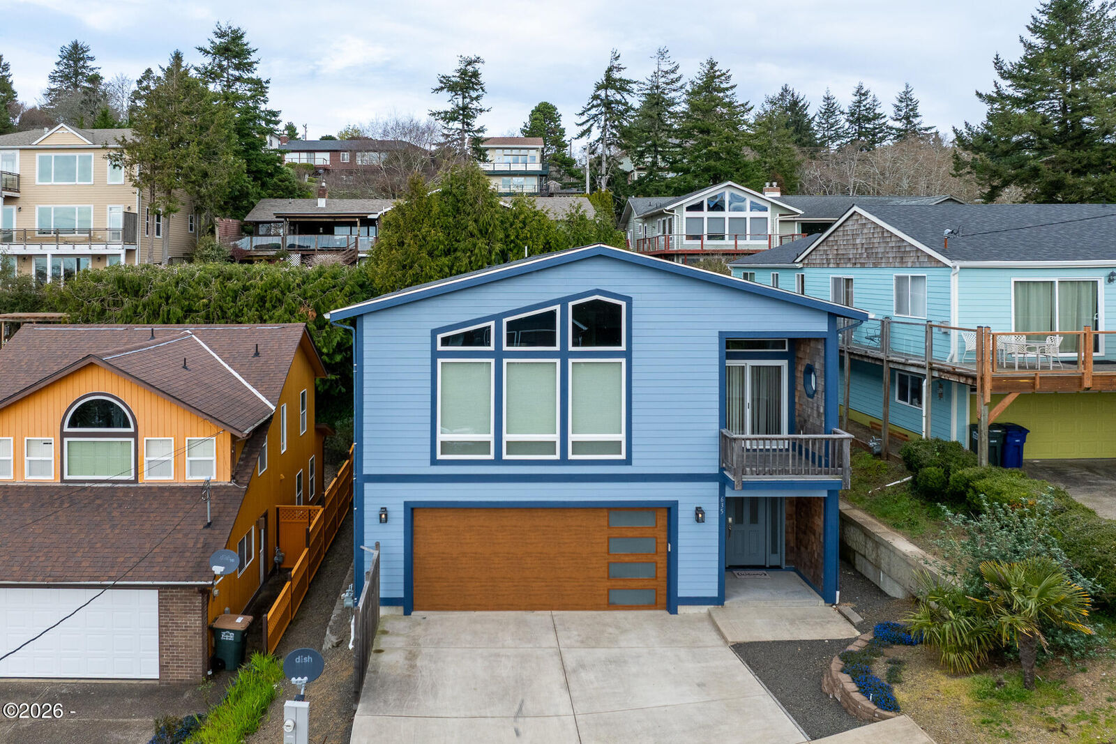 Property Photo:  635 SE 4th Street  OR 97365 