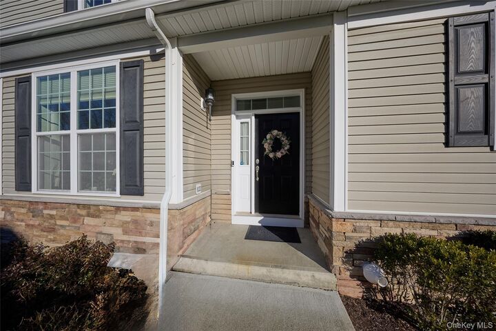 Property Photo:  40 Evan Court  NY 12524 
