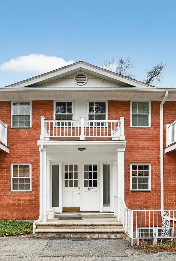 Property Photo:  107 Nottingham Road  NY 10507 