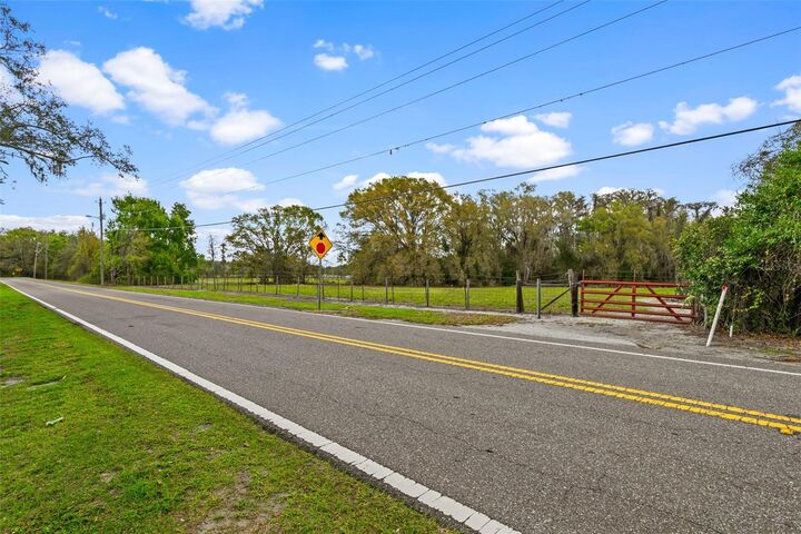 Property Photo: 18150 Burrell Road FL 33556
