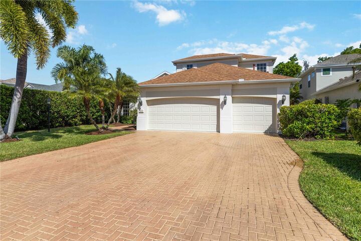 Property Photo:  7815 Ashley Circle  FL 34201 