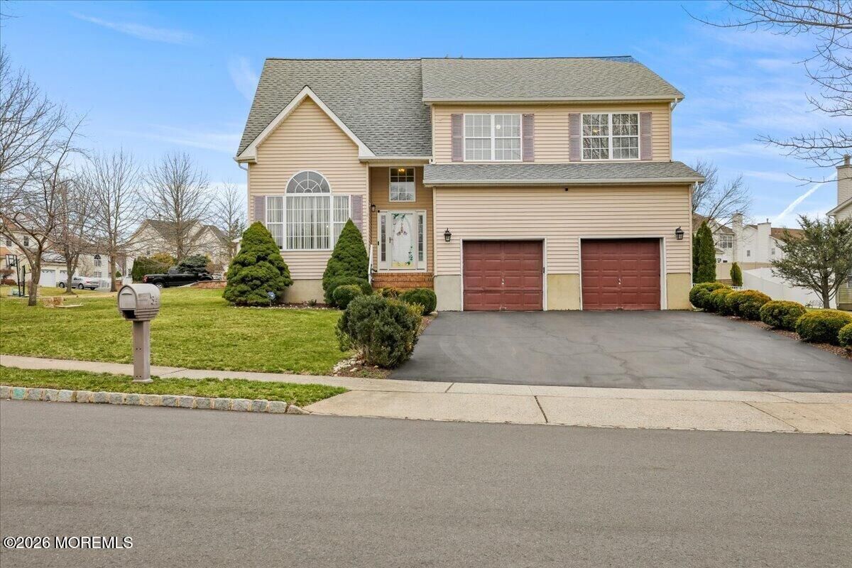 Property Photo:  34 Gate Lane  NJ 08857 