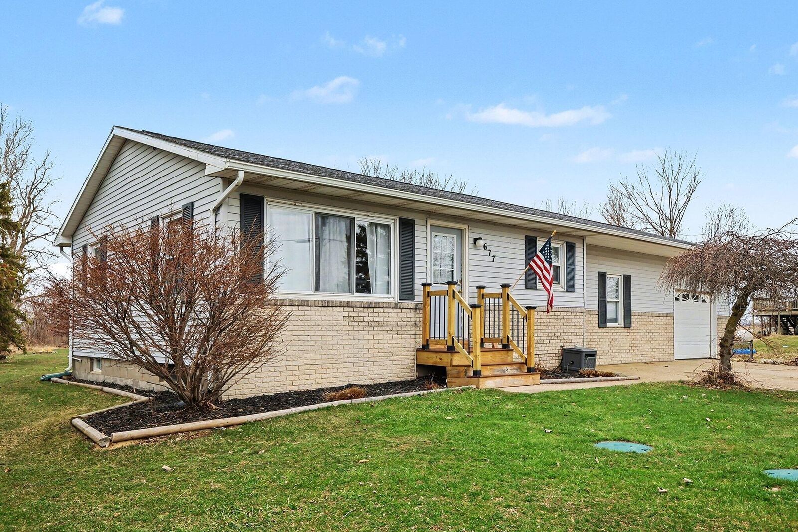 Property Photo:  677 E Vermontville Highway  MI 48813 