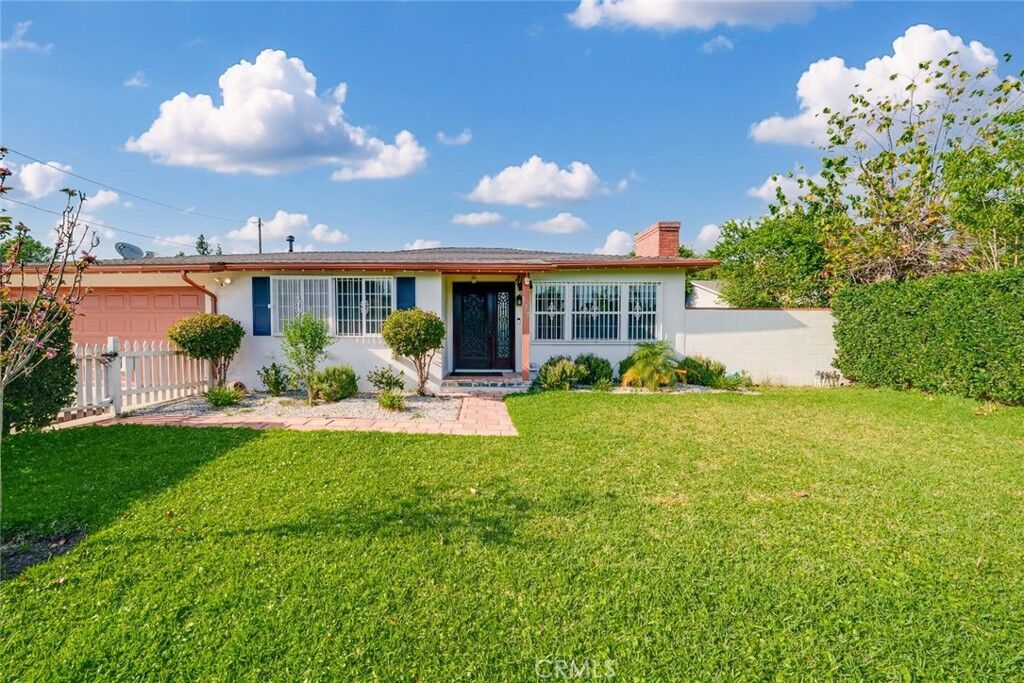 Property Photo:  537 Diamond St Street  CA 91016 