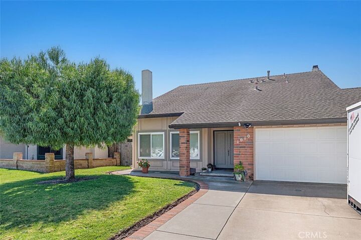 Property Photo:  1010 Janetwood Drive  CA 93030 