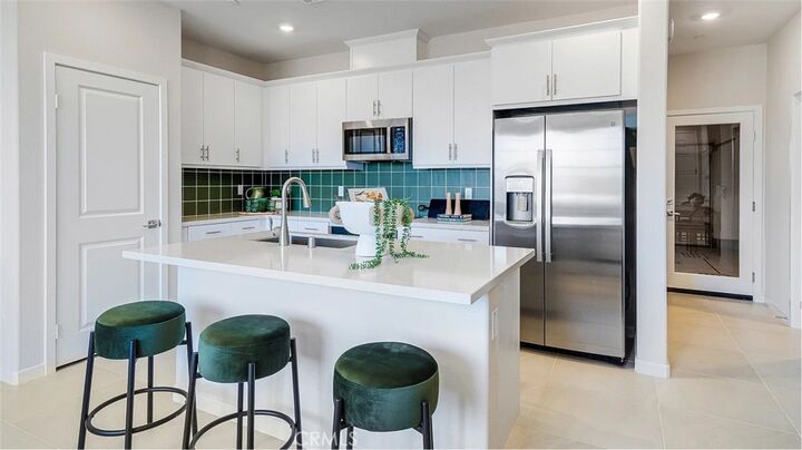 Property Photo:  2697 Cloudview Privado  CA 91761 