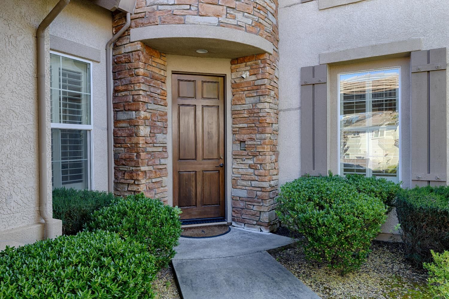 Property Photo:  124 Paizano Court  CA 95661 