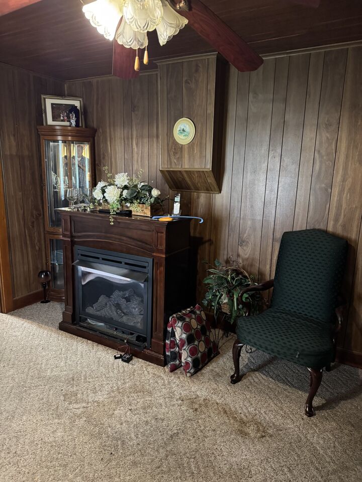 Property Photo:  108 Cherry Ave  TN 37083 