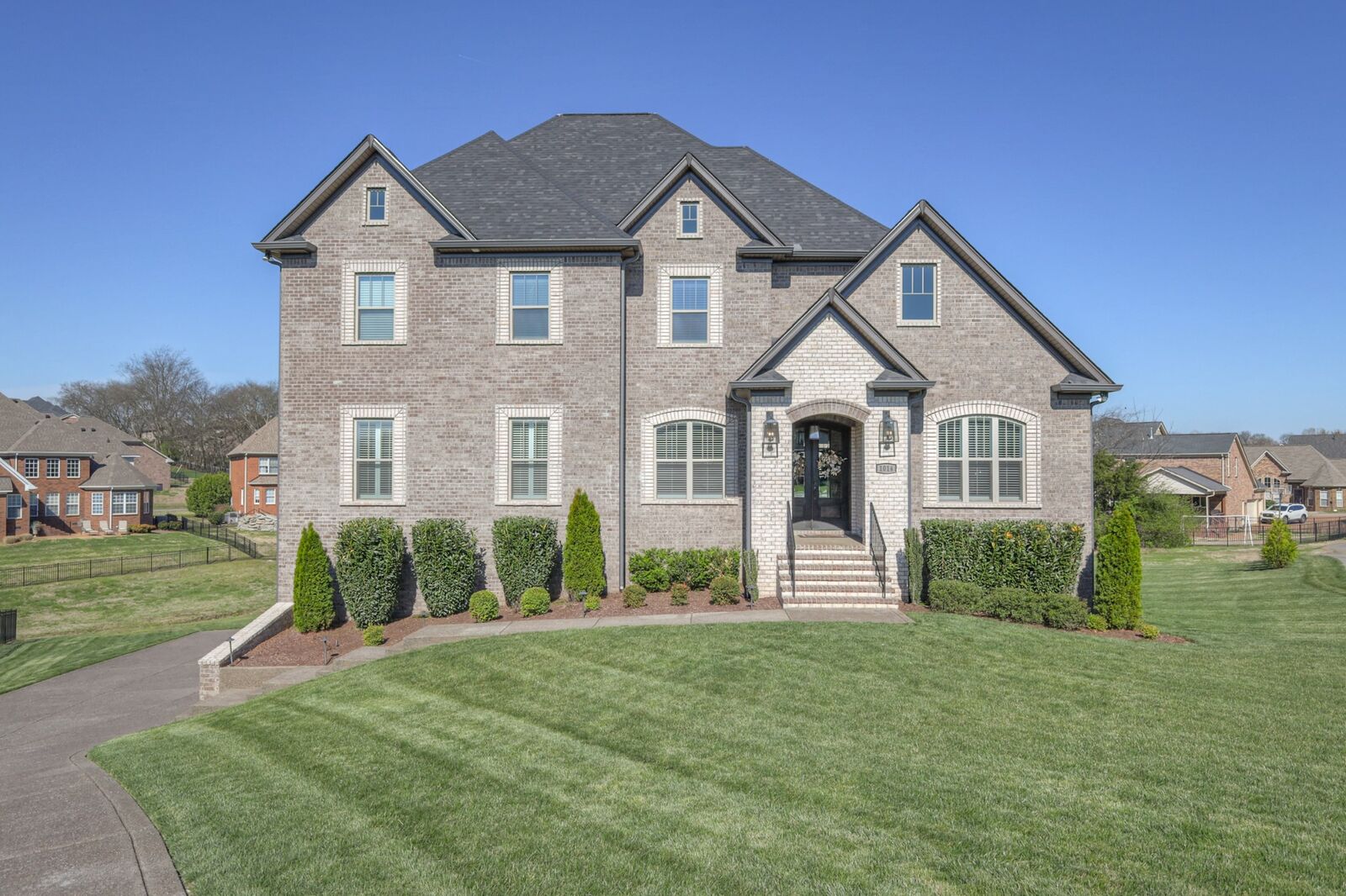 Property Photo: 1014 Keeneland Dr TN 37066