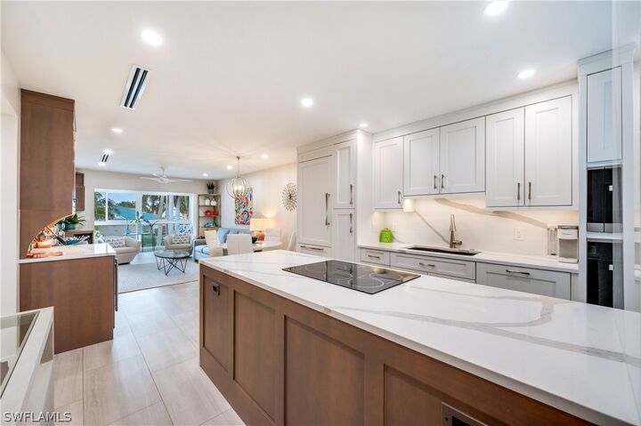 Property Photo:  1021 3rd Street S 310  FL 34102 