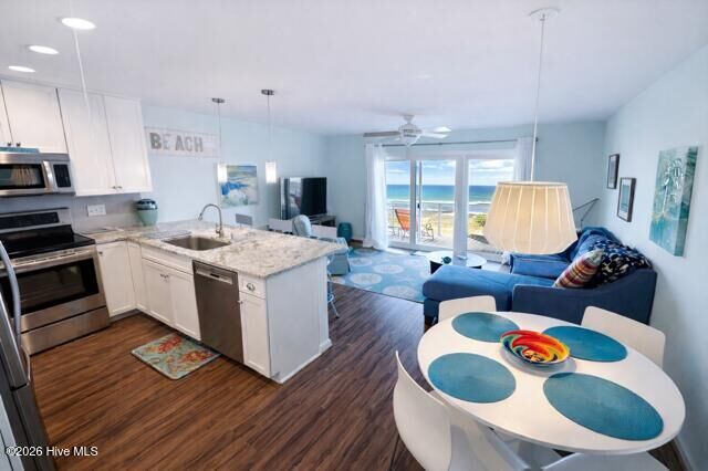 Property Photo:  514 Carolina Beach Avenue N Unit 1A  NC 28428 