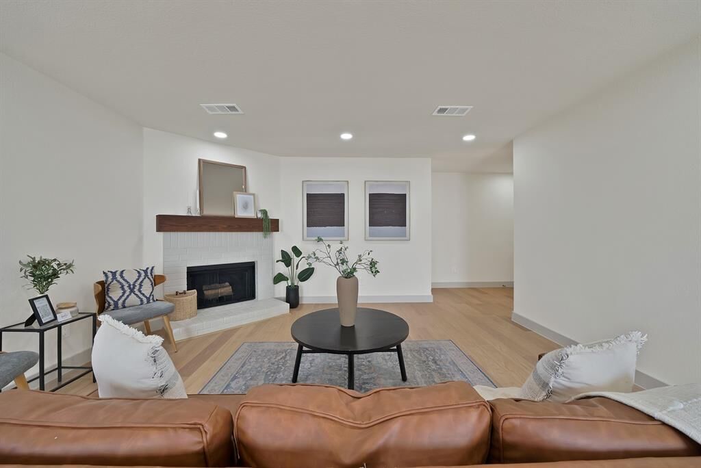 Property Photo: 5358 Driftway Drive TX 76135