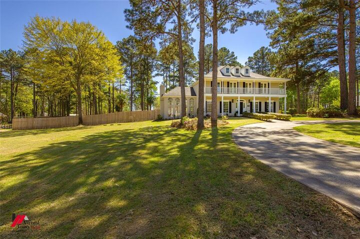 Property Photo:  9802 Neesonwood Drive  LA 71106 