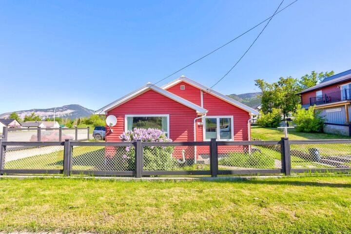 Property Photo: 2702 216street AB T0K 0C0