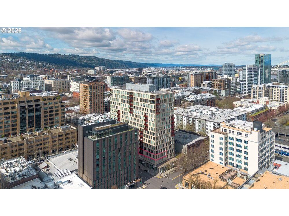 Property Photo:  937 NW Glisan St 337  OR 97209 