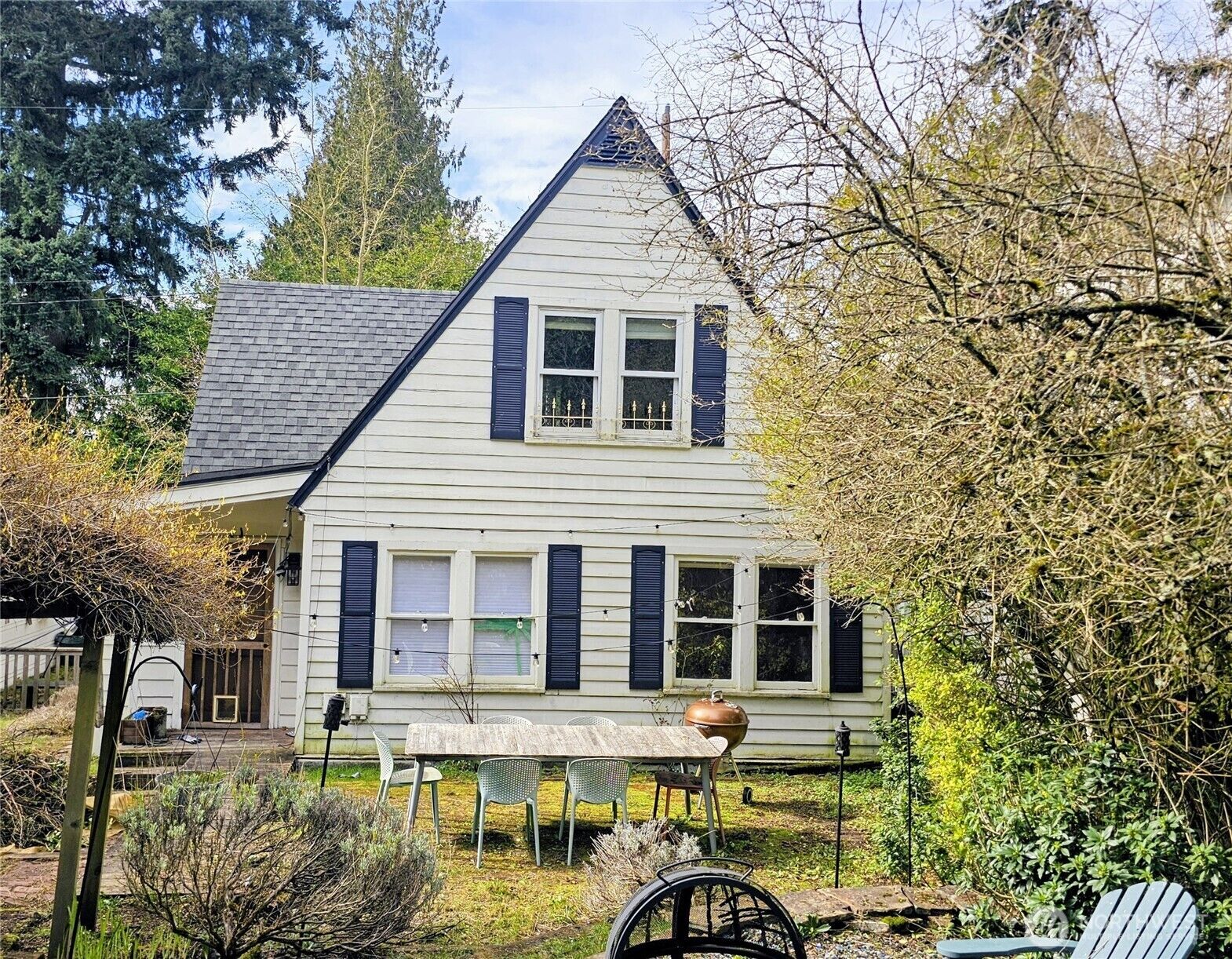 Property Photo:  10741  Palatine Avenue N  WA 98133 