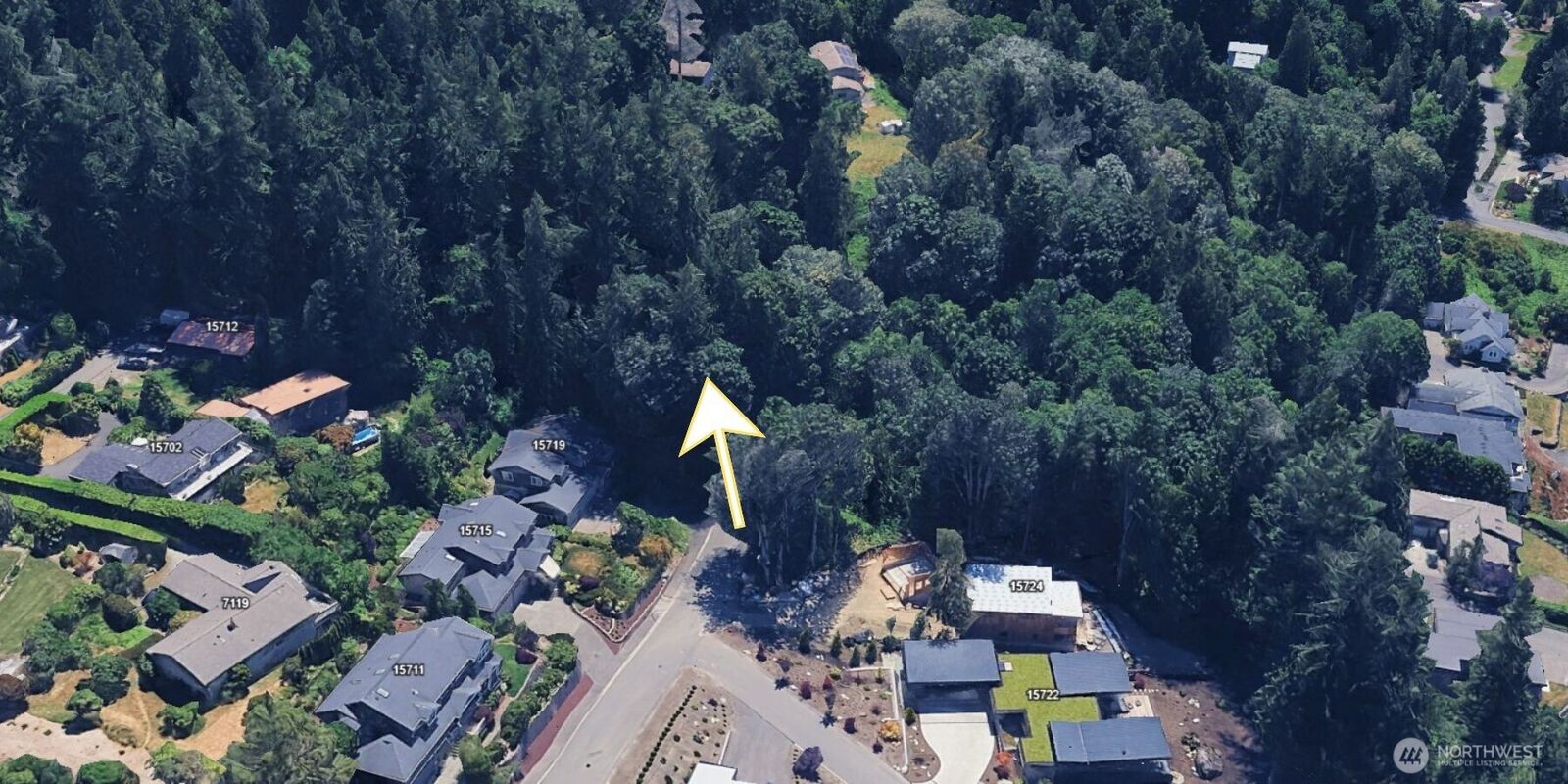 Property Photo:  157 Xx  72nd Avenue W  WA 98026 