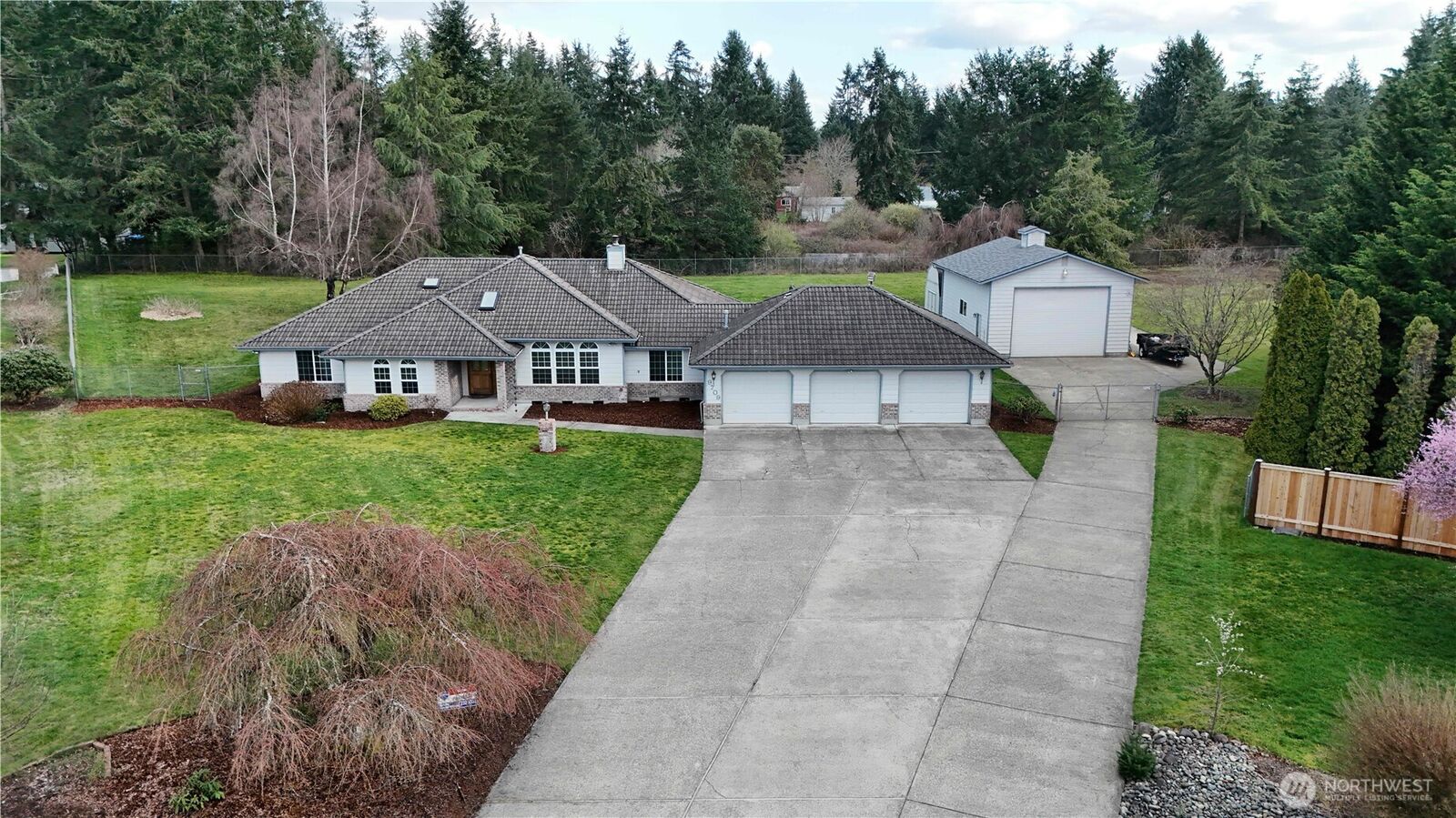 Property Photo:  9709  36th Court SE  WA 98513 