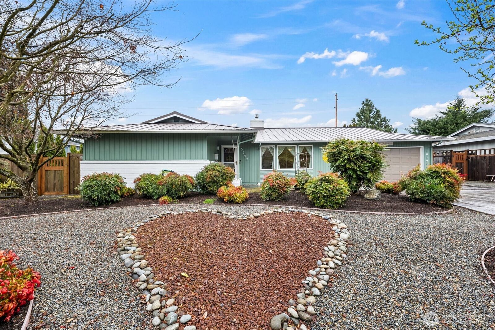 Property Photo:  5727 N 13th Street  WA 98406 