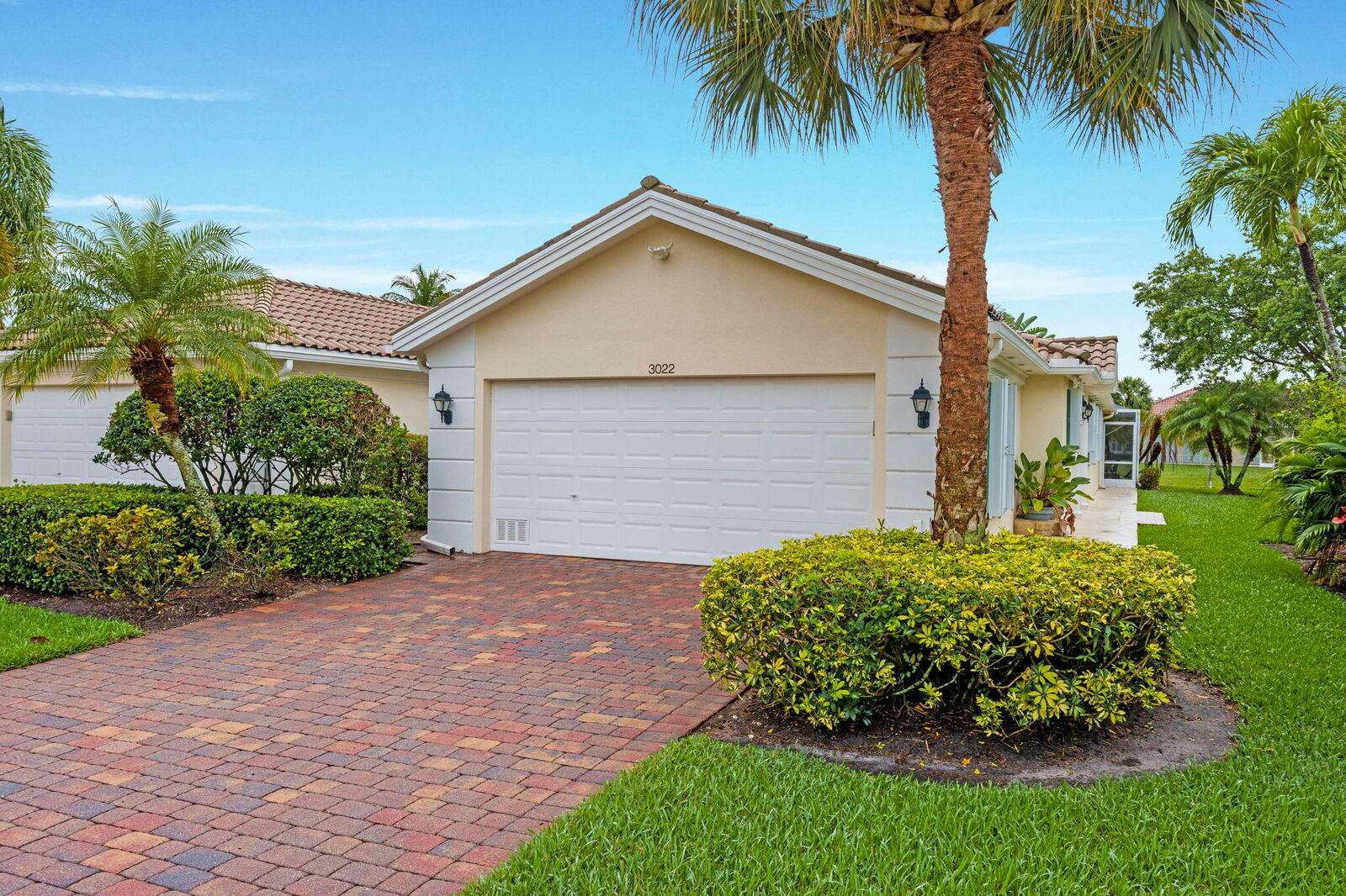 Property Photo:  3022 Verdmont Lane  FL 33414 